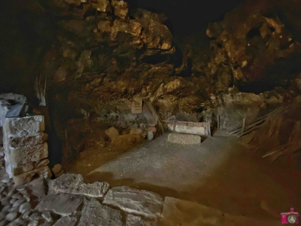 Grotta Mangiapane interno