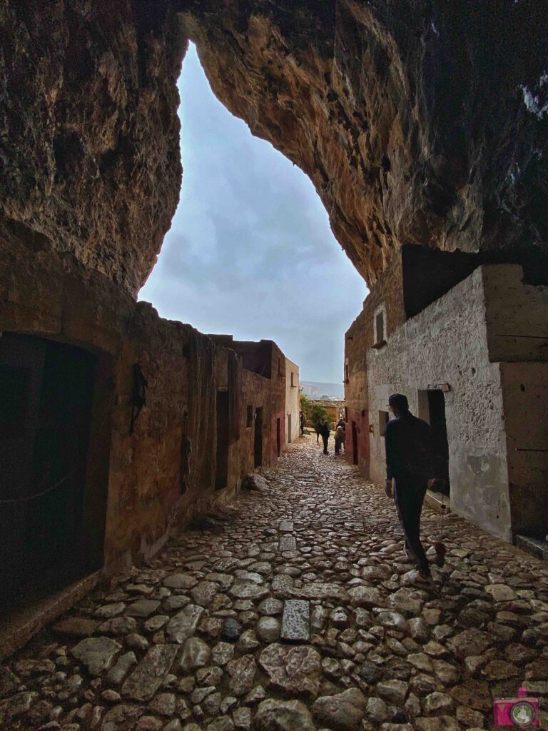 Borgo nella roccia Sicilia